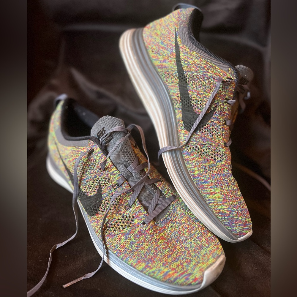 2 men’s Nike Fly Knit Lunar 1 sneaker